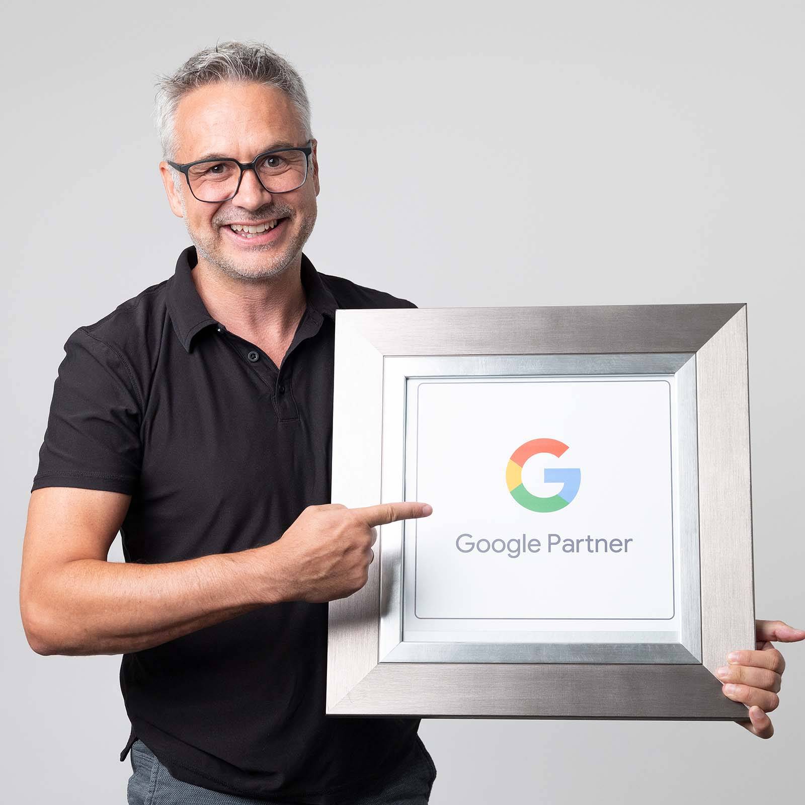 Wir sind Google Partner. Bernhard Ungerank